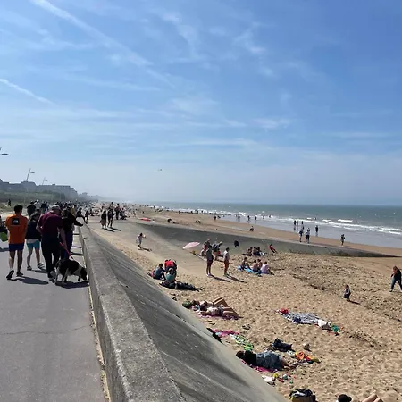 Les Frimousses דירה *